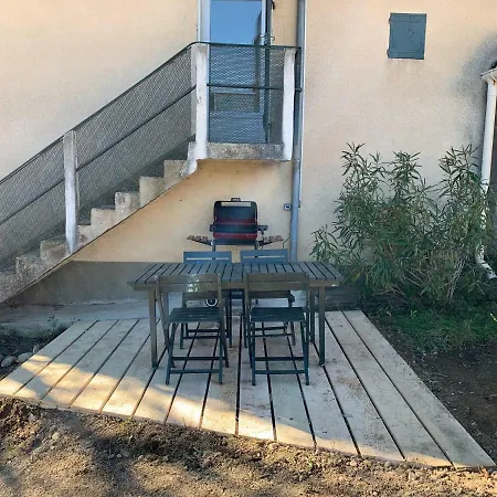 Domaine Le Commandaire Apartment *
