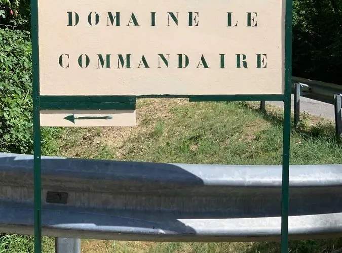 Apartment Domaine Le Commandaire Roumoules